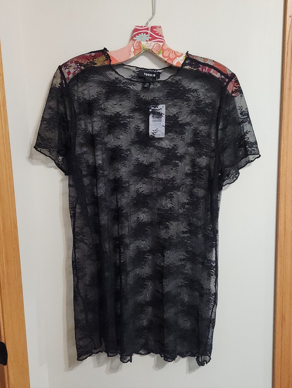 Torrid Sheer Mesh Lace Short Sleeve Top sz 00 M/L long black stretchy crewneck